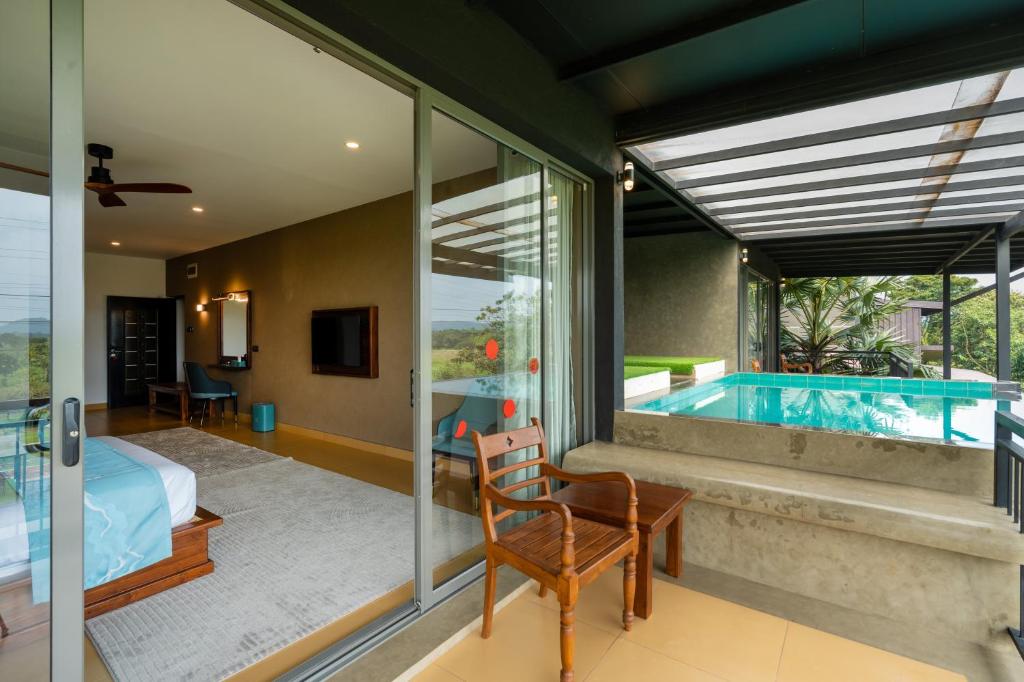 Family Suite - Private plunge pool